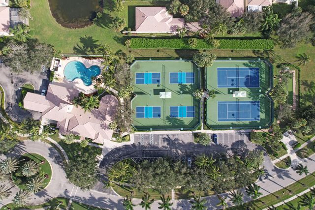 129 Euphrates Circle, Palm Beach Gardens, FL 33410
