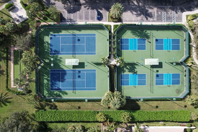 129 Euphrates Circle, Palm Beach Gardens, FL 33410