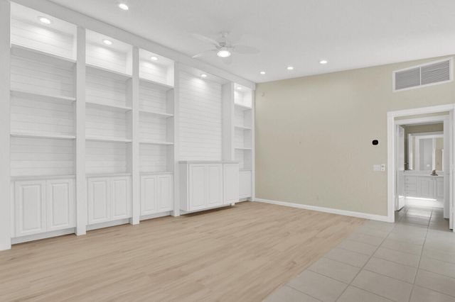 129 Euphrates Circle, Palm Beach Gardens, FL 33410