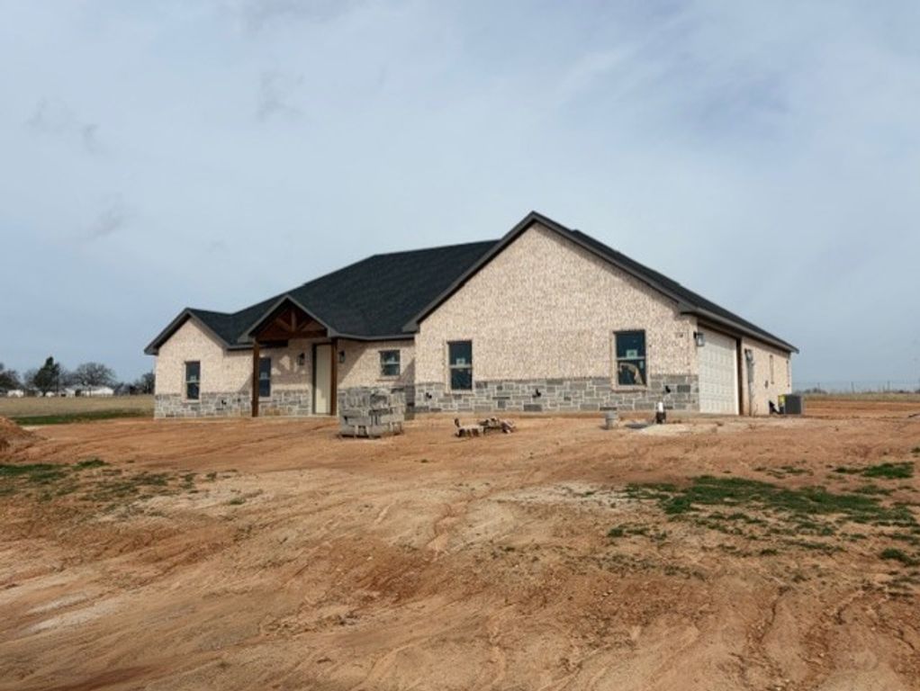 230 Kilkenny Road, Poolville, TX 76487