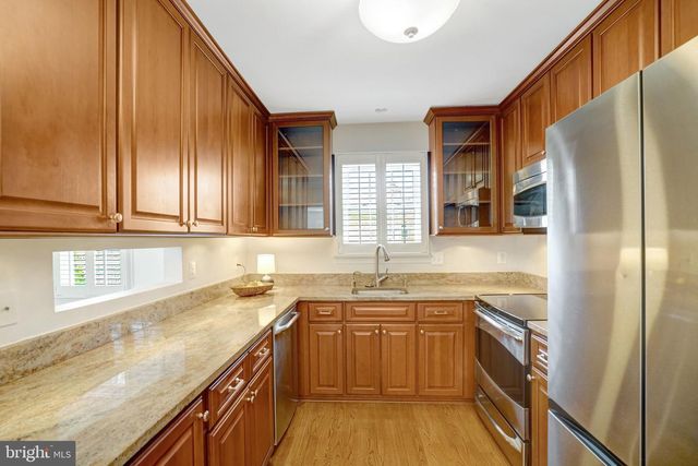 2579 NICKY LN, Alexandria, VA 22311