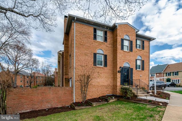 2579 NICKY LN, Alexandria, VA 22311