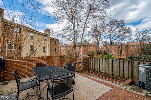 2579 NICKY LN, Alexandria, VA 22311