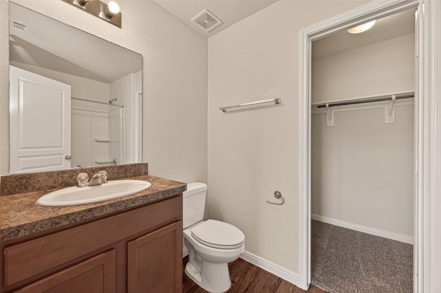 2706 Skyview Silver Drive, Houston, TX 77047