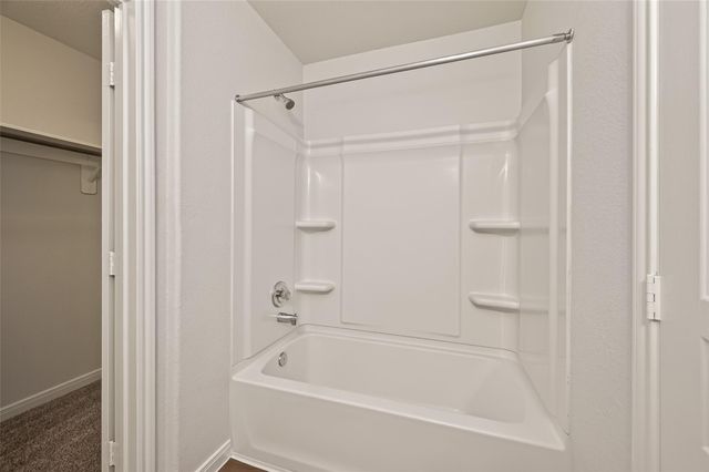 2706 Skyview Silver Drive, Houston, TX 77047