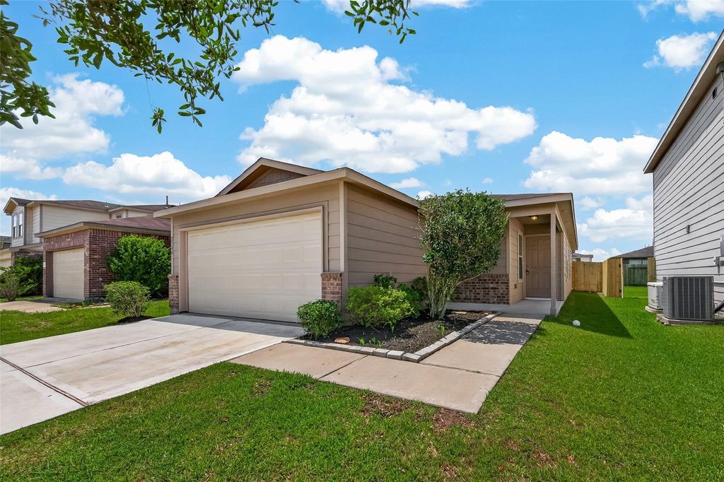 2706 Skyview Silver Drive, Houston, TX 77047