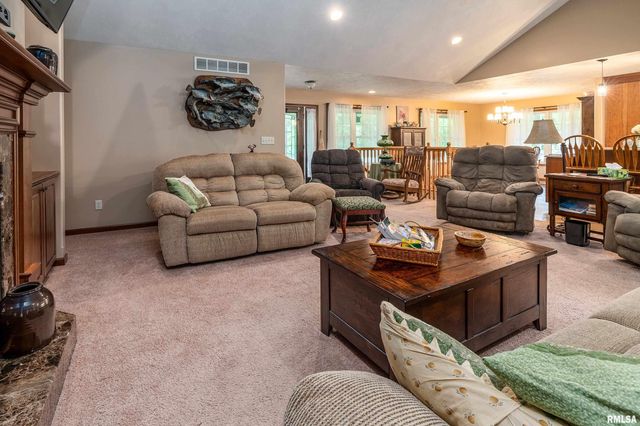 4339 State Route 127 Highway, Pinckneyville, IL 62274