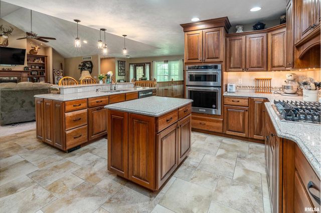 4339 State Route 127 Highway, Pinckneyville, IL 62274