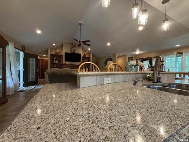 4339 State Route 127 Highway, Pinckneyville, IL 62274