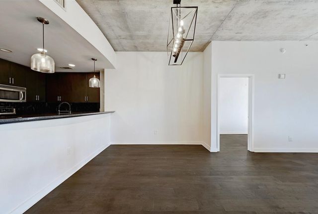 360 Nueces ST 1809, Austin, TX 78701