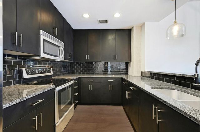 360 Nueces ST 1809, Austin, TX 78701