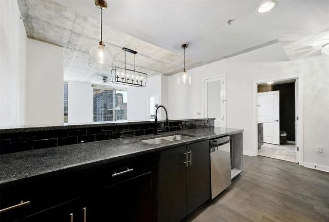 360 Nueces ST 1809, Austin, TX 78701