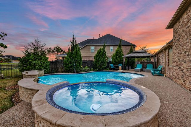18610 Winterton Cliff Court, Cypress, TX 77429