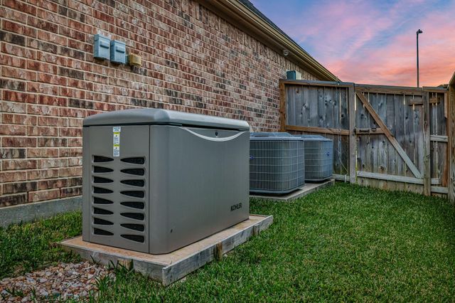 18610 Winterton Cliff Court, Cypress, TX 77429