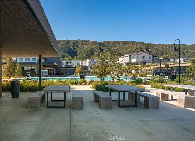15874 Caterpillar Drive, Fontana, CA 92336