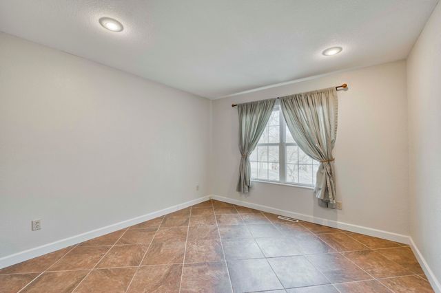 5827 S Farm Road 157, Springfield, MO 65810