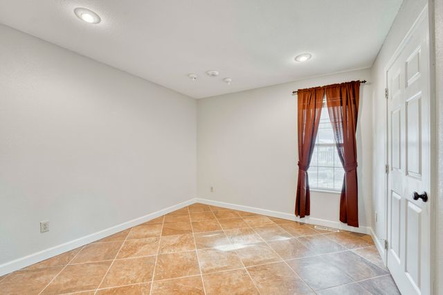 5827 S Farm Road 157, Springfield, MO 65810