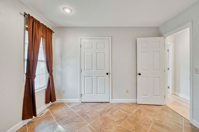 5827 S Farm Road 157, Springfield, MO 65810