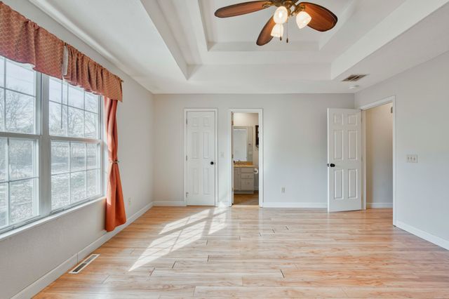 5827 S Farm Road 157, Springfield, MO 65810