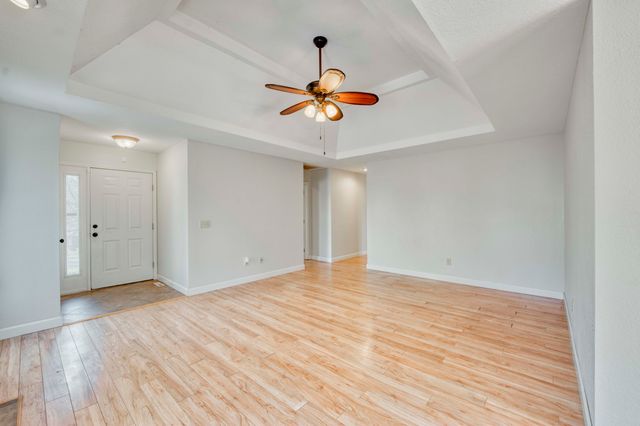 5827 S Farm Road 157, Springfield, MO 65810