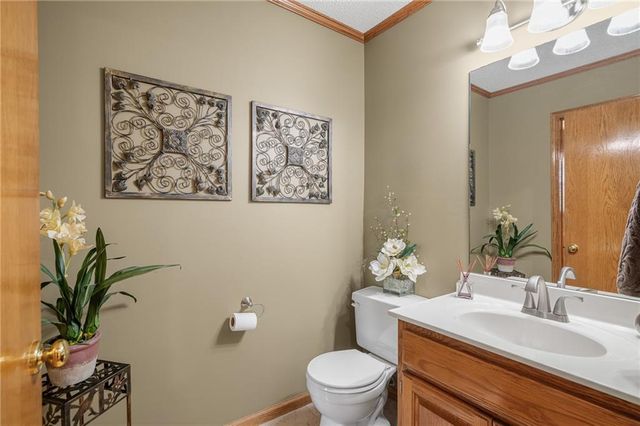 4512 NE Webster Drive, Lee's Summit, MO 64064
