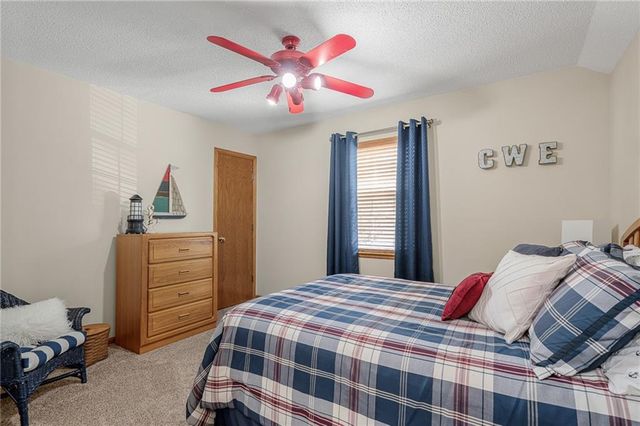 4512 NE Webster Drive, Lee's Summit, MO 64064