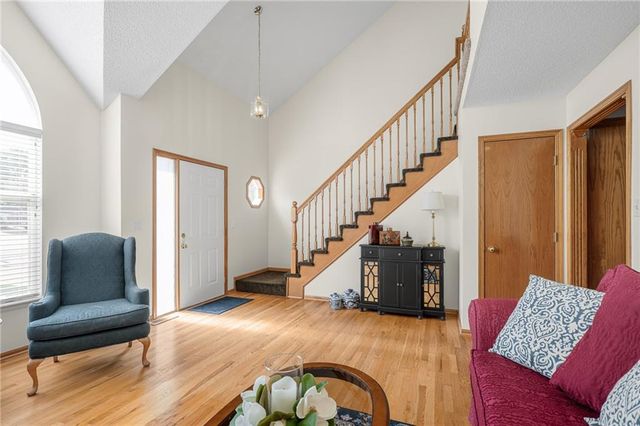 4512 NE Webster Drive, Lee's Summit, MO 64064