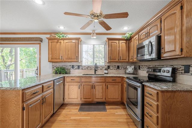 4512 NE Webster Drive, Lee's Summit, MO 64064