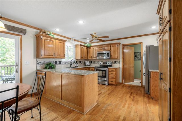 4512 NE Webster Drive, Lee's Summit, MO 64064
