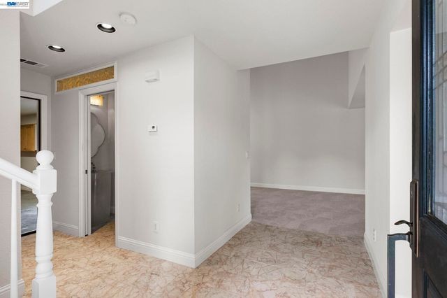 143 Shelterwood Ln, Danville, CA 94506