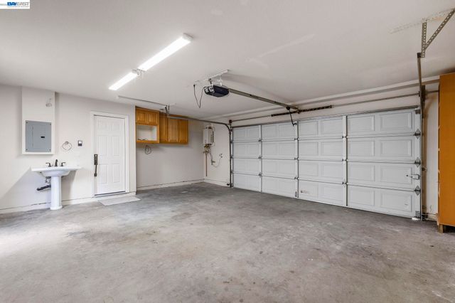 143 Shelterwood Ln, Danville, CA 94506