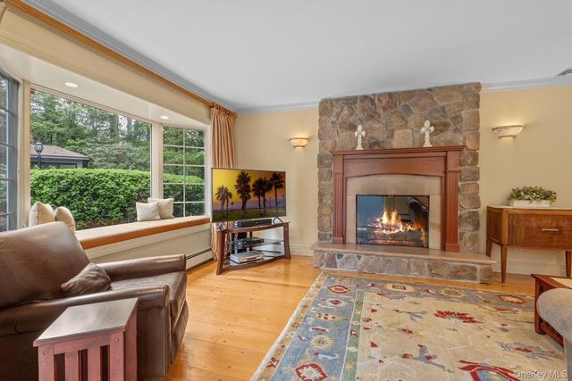 65 Avery Road, Woodbury, NY 11797