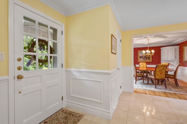 65 Avery Road, Woodbury, NY 11797