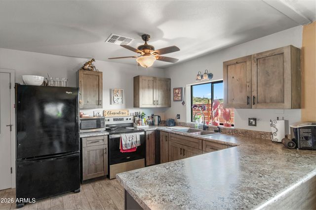 52032 N 297th Avenue, Wickenburg, AZ 85390