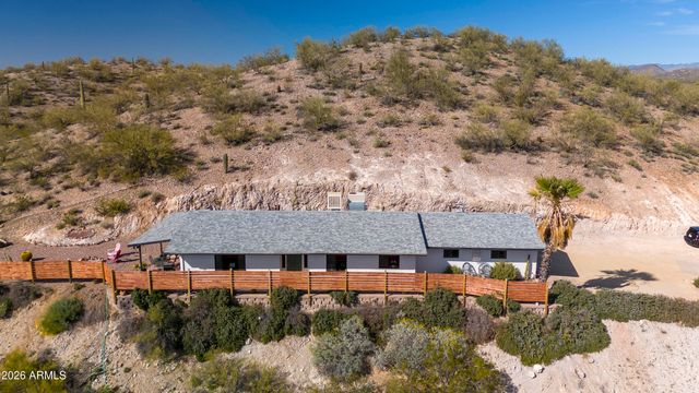 52032 N 297th Avenue, Wickenburg, AZ 85390