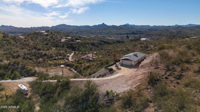 52032 N 297th Avenue, Wickenburg, AZ 85390