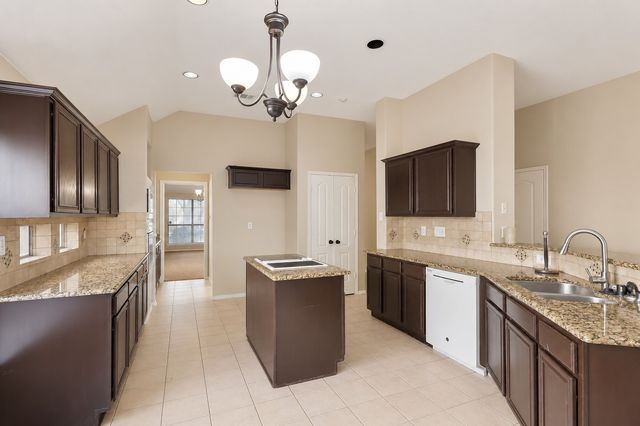 3812 Acacia Trail, The Colony, TX 75056