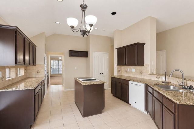 3812 Acacia Trail, The Colony, TX 75056