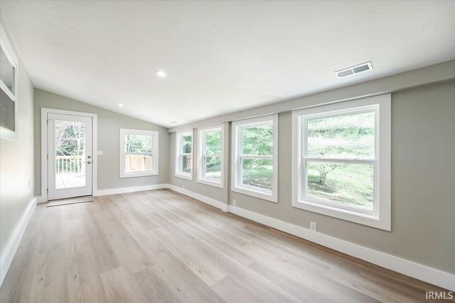 2097 Tripleton Pike Road, Bedford, IN 47421