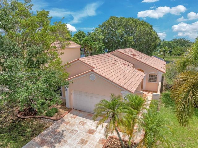 467 SW 191st Terrace, Pembroke Pines, FL 33029