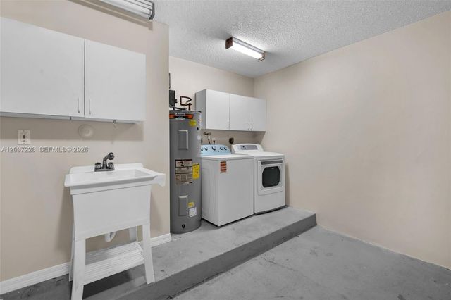 467 SW 191st Terrace, Pembroke Pines, FL 33029