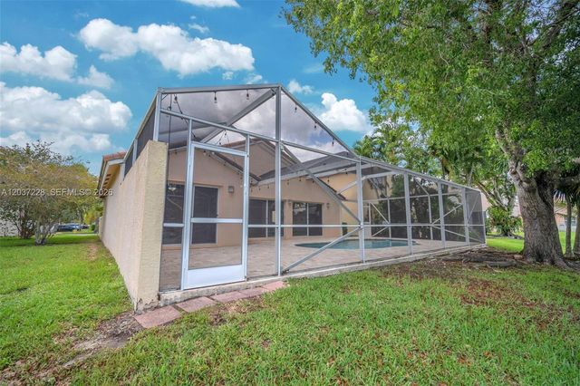 467 SW 191st Terrace, Pembroke Pines, FL 33029