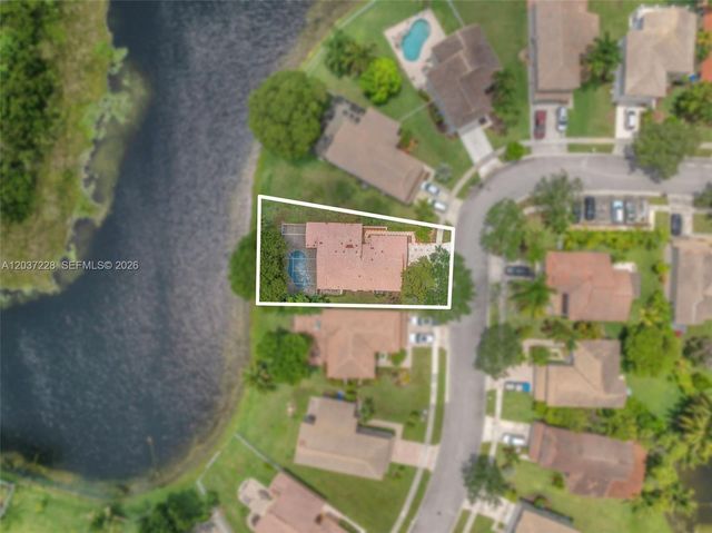 467 SW 191st Terrace, Pembroke Pines, FL 33029