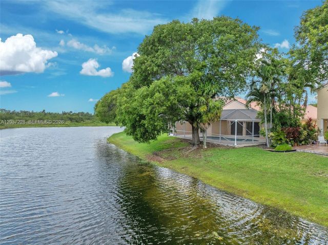 467 SW 191st Terrace, Pembroke Pines, FL 33029