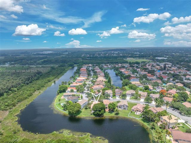 467 SW 191st Terrace, Pembroke Pines, FL 33029