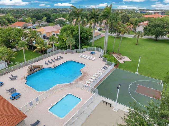 467 SW 191st Terrace, Pembroke Pines, FL 33029
