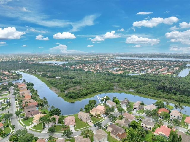 467 SW 191st Terrace, Pembroke Pines, FL 33029