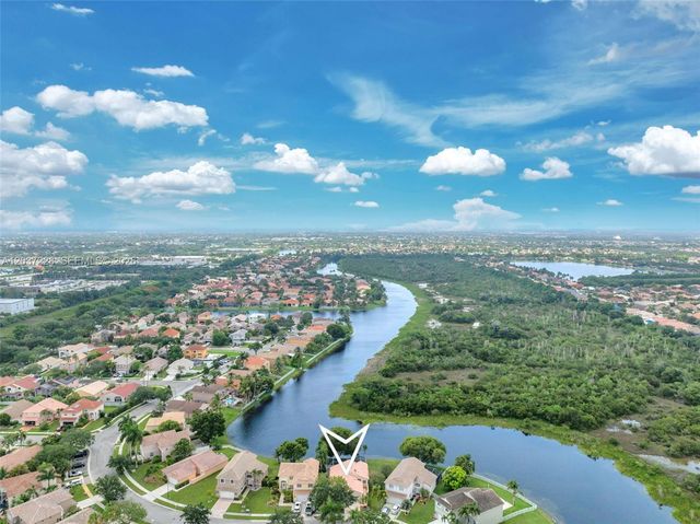 467 SW 191st Terrace, Pembroke Pines, FL 33029