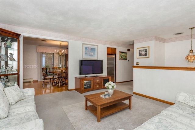 134 Curtis Ave, Stoughton, MA 02072