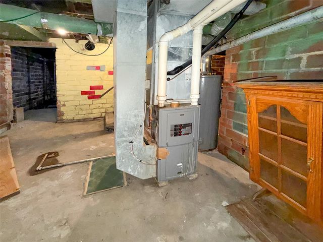 1109 N Howard Street, Indianola, IA 50125